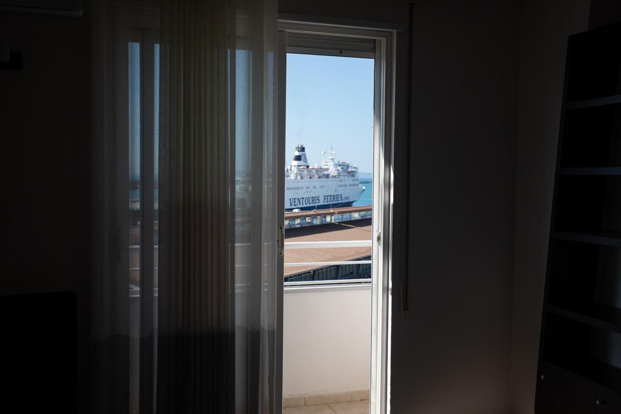 Port View * Durrës