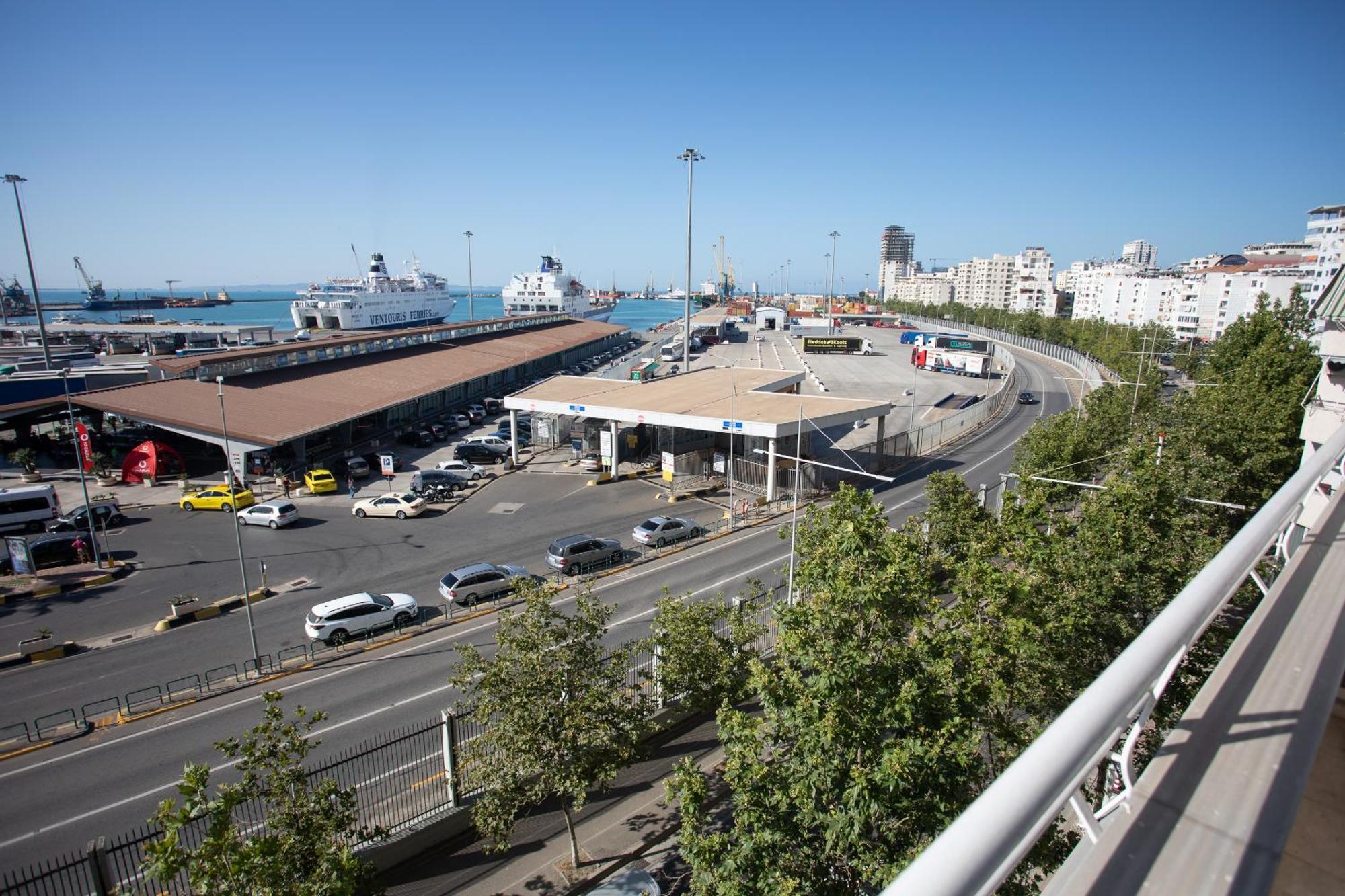 Port View * Durrës